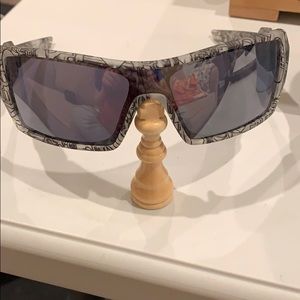 Oakleys Men’s Sunglasses Oil Rigs special edition